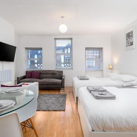 Soho & Covent Garden Apartment, Sleeps 3 Лондон Екстериор снимка