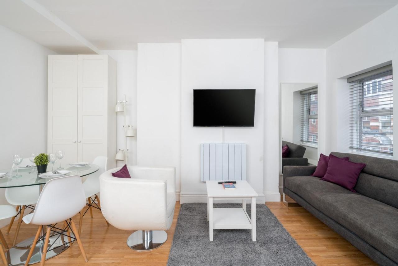 Soho & Covent Garden Apartment, Sleeps 3 Лондон Екстериор снимка