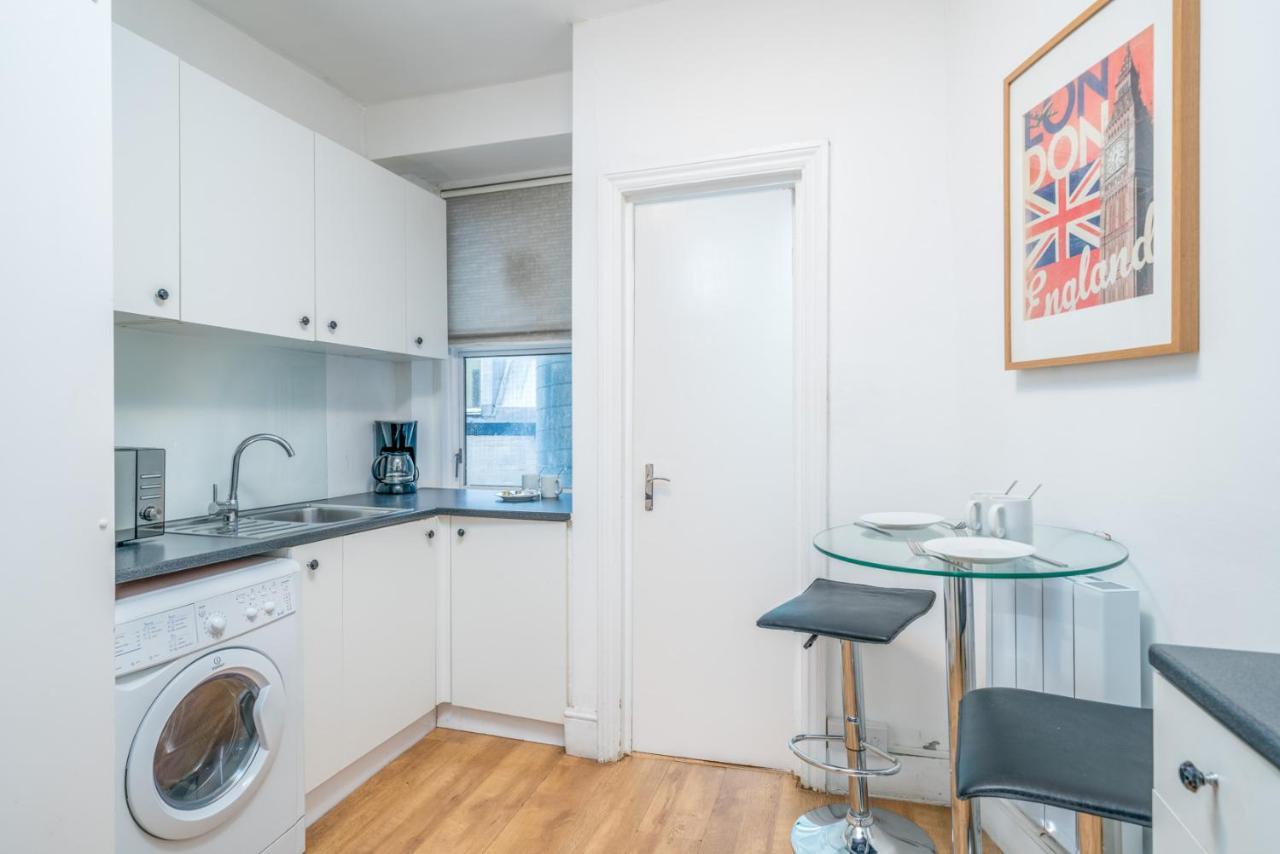 Soho & Covent Garden Apartment, Sleeps 3 Лондон Екстериор снимка