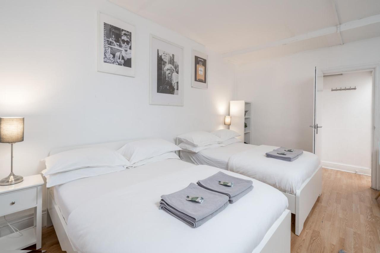 Soho & Covent Garden Apartment, Sleeps 3 Лондон Екстериор снимка